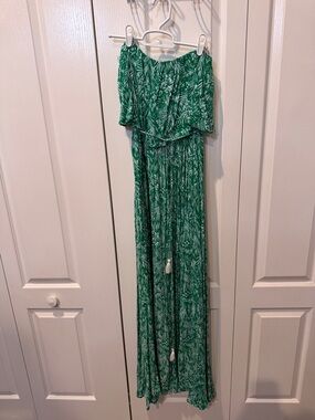 Aakaa Green and White Leaf-Print Maxi Sz M